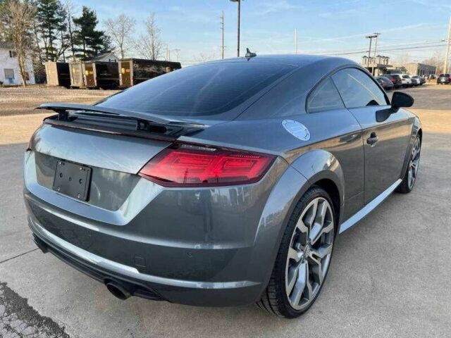Серый Ауди ТТ, объемом двигателя 2 л и пробегом 99 тыс. км за 5100 $, фото 6 на Automoto.ua