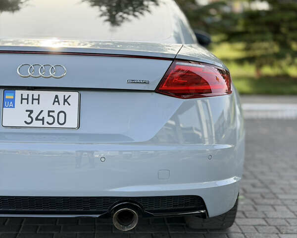 Серый Ауди ТТ, объемом двигателя 2 л и пробегом 46 тыс. км за 36500 $, фото 20 на Automoto.ua