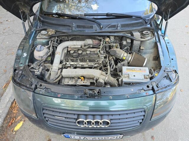 Зеленый Ауди ТТ, объемом двигателя 1.8 л и пробегом 205 тыс. км за 5700 $, фото 9 на Automoto.ua