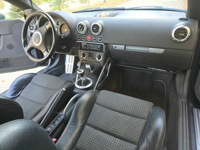 Зеленый Ауди ТТ, объемом двигателя 1.8 л и пробегом 205 тыс. км за 5700 $, фото 1 на Automoto.ua