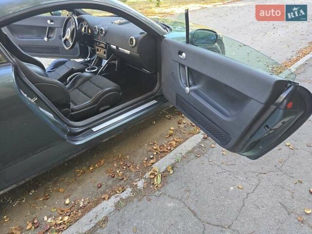 Зеленый Ауди ТТ, объемом двигателя 1.8 л и пробегом 205 тыс. км за 5700 $, фото 3 на Automoto.ua