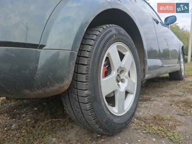 Зеленый Ауди ТТ, объемом двигателя 1.8 л и пробегом 205 тыс. км за 5700 $, фото 30 на Automoto.ua