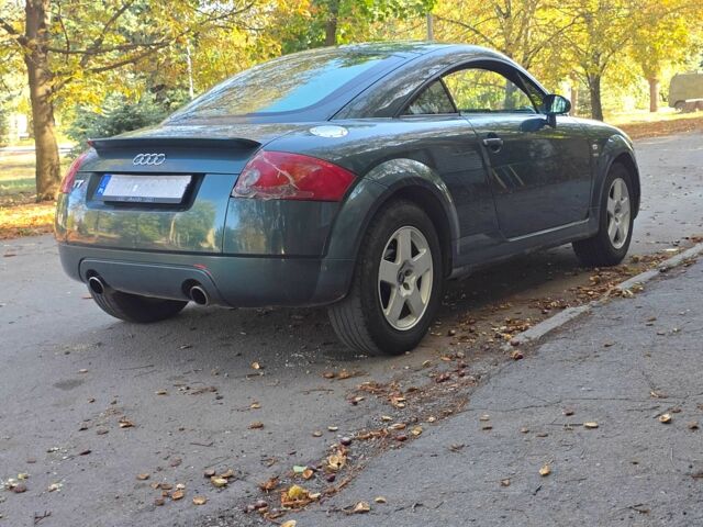 Зеленый Ауди ТТ, объемом двигателя 1.8 л и пробегом 205 тыс. км за 5700 $, фото 11 на Automoto.ua