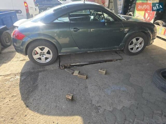 Зеленый Ауди ТТ, объемом двигателя 1.8 л и пробегом 205 тыс. км за 5700 $, фото 26 на Automoto.ua