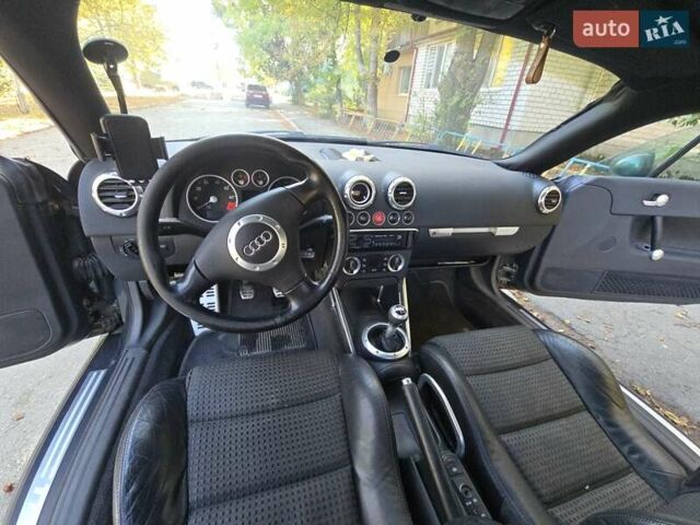 Зеленый Ауди ТТ, объемом двигателя 1.8 л и пробегом 205 тыс. км за 5700 $, фото 6 на Automoto.ua