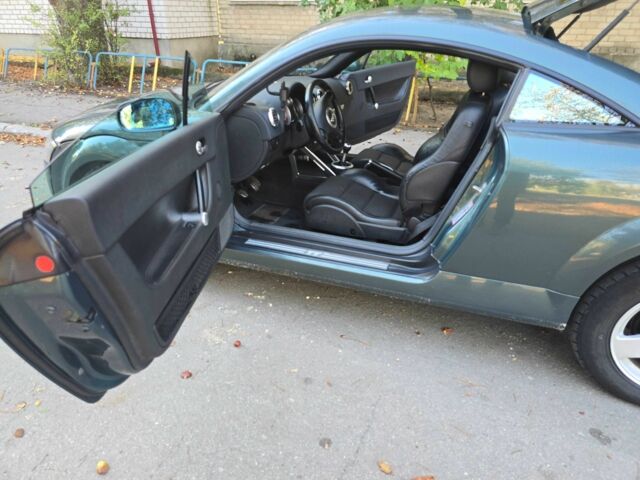 Зеленый Ауди ТТ, объемом двигателя 1.8 л и пробегом 205 тыс. км за 5700 $, фото 3 на Automoto.ua