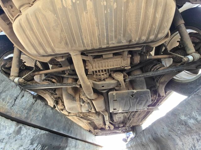 Зеленый Ауди ТТ, объемом двигателя 1.8 л и пробегом 205 тыс. км за 5700 $, фото 21 на Automoto.ua