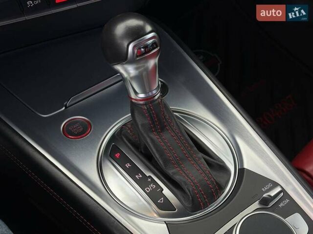 Білий Ауді TTS, об'ємом двигуна 1.98 л та пробігом 100 тис. км за 26500 $, фото 37 на Automoto.ua