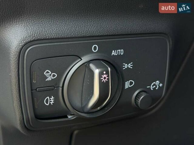 Білий Ауді TTS, об'ємом двигуна 1.98 л та пробігом 100 тис. км за 26500 $, фото 39 на Automoto.ua