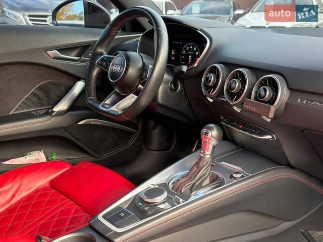 Білий Ауді TTS, об'ємом двигуна 1.98 л та пробігом 100 тис. км за 26500 $, фото 22 на Automoto.ua