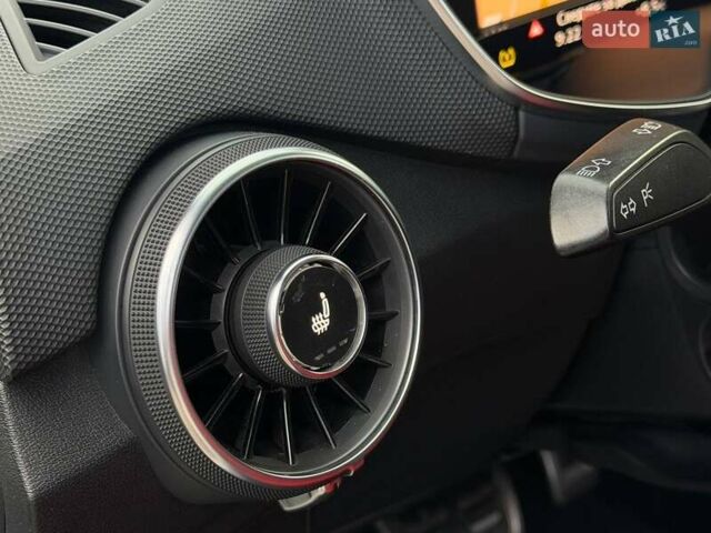 Білий Ауді TTS, об'ємом двигуна 1.98 л та пробігом 100 тис. км за 26500 $, фото 32 на Automoto.ua