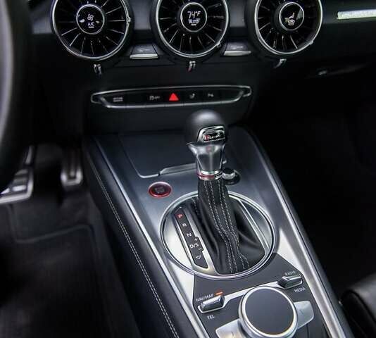 Зелений Ауді TTS, об'ємом двигуна 1.98 л та пробігом 52 тис. км за 30000 $, фото 9 на Automoto.ua