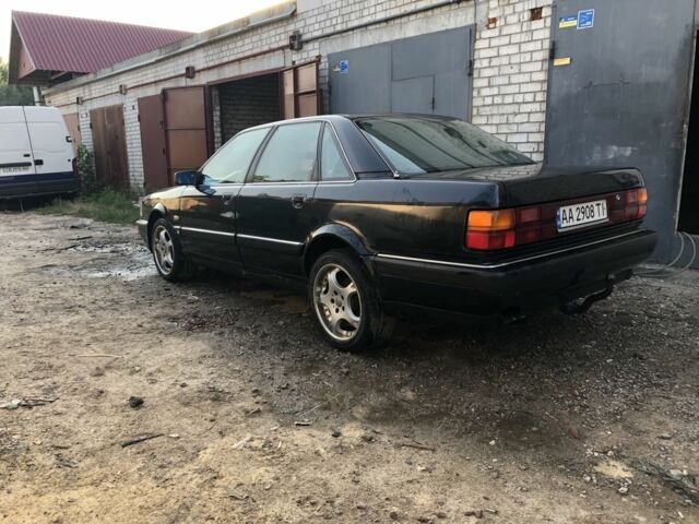 Черный Ауди В8, объемом двигателя 2.2 л и пробегом 150 тыс. км за 5700 $, фото 1 на Automoto.ua