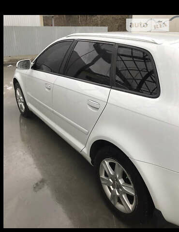 Білий Ауді A3 Sportback, об'ємом двигуна 1.6 л та пробігом 238 тис. км за 12300 $, фото 3 на Automoto.ua
