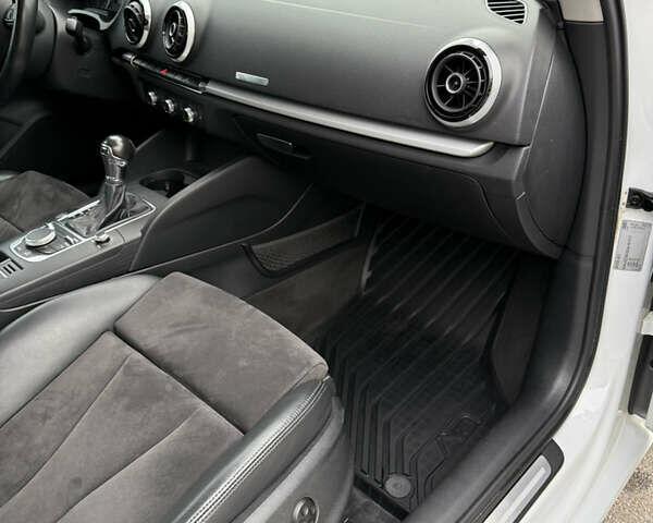 Белый Ауди A3 Sportback, объемом двигателя 2 л и пробегом 173 тыс. км за 15900 $, фото 27 на Automoto.ua