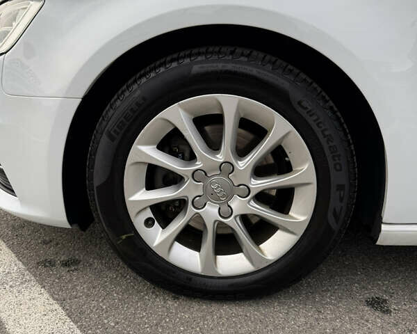 Белый Ауди A3 Sportback, объемом двигателя 2 л и пробегом 173 тыс. км за 15900 $, фото 10 на Automoto.ua