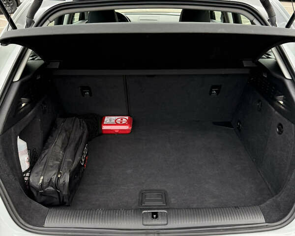 Белый Ауди A3 Sportback, объемом двигателя 2 л и пробегом 173 тыс. км за 15900 $, фото 34 на Automoto.ua