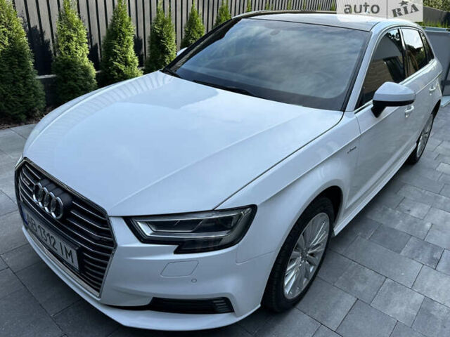 Білий Ауді A3 Sportback, об'ємом двигуна 1.4 л та пробігом 129 тис. км за 19999 $, фото 23 на Automoto.ua