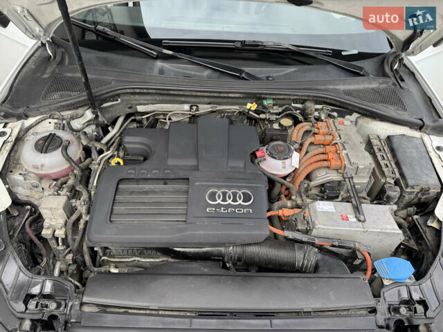 Белый Ауди A3 Sportback, объемом двигателя 1.4 л и пробегом 225 тыс. км за 13550 $, фото 17 на Automoto.ua