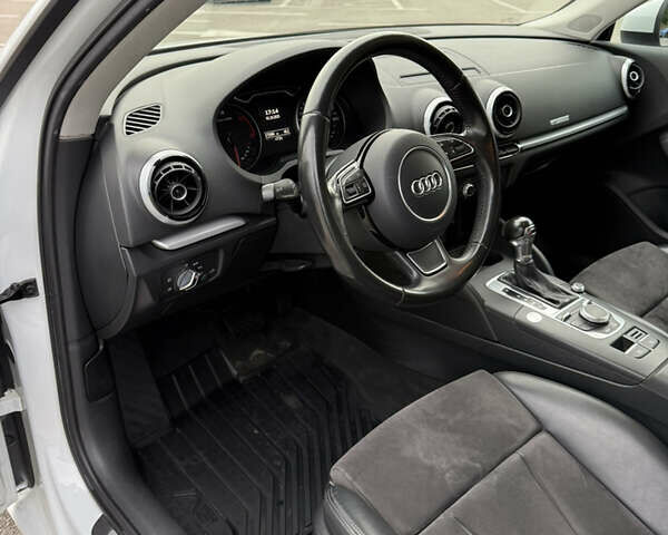 Белый Ауди A3 Sportback, объемом двигателя 2 л и пробегом 173 тыс. км за 15900 $, фото 15 на Automoto.ua