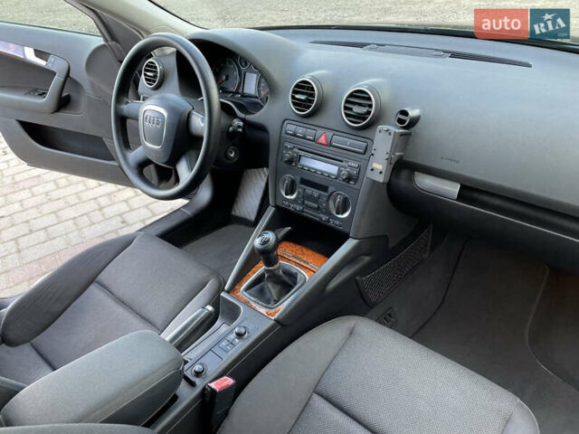 Черный Ауди A3 Sportback, объемом двигателя 1.6 л и пробегом 147 тыс. км за 6999 $, фото 24 на Automoto.ua
