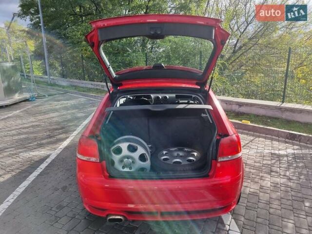 Красный Ауди A3 Sportback, объемом двигателя 1.6 л и пробегом 226 тыс. км за 5300 $, фото 4 на Automoto.ua