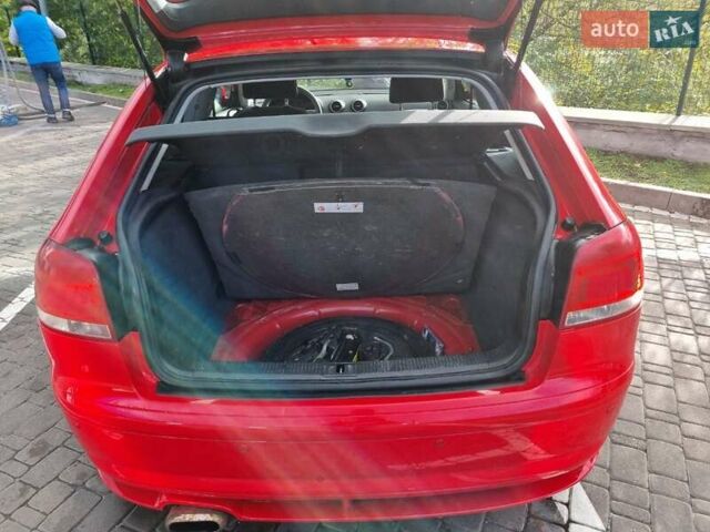 Красный Ауди A3 Sportback, объемом двигателя 1.6 л и пробегом 226 тыс. км за 5300 $, фото 16 на Automoto.ua