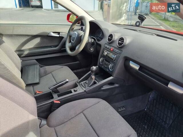 Красный Ауди A3 Sportback, объемом двигателя 1.6 л и пробегом 226 тыс. км за 5300 $, фото 23 на Automoto.ua