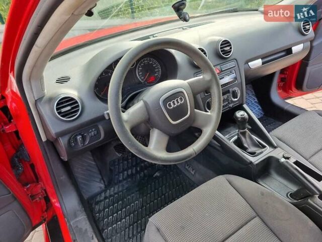 Красный Ауди A3 Sportback, объемом двигателя 1.6 л и пробегом 226 тыс. км за 5300 $, фото 10 на Automoto.ua