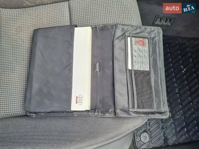 Красный Ауди A3 Sportback, объемом двигателя 1.6 л и пробегом 226 тыс. км за 5300 $, фото 20 на Automoto.ua