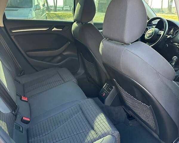 Ауди A3 Sportback 2015 в Черновцах на Automoto.ua Красный Ауди A3 Sportback, объемом двигателя 1.4 л и пробегом 140 тыс. км за 12700 $, фото 14 на Automoto.ua