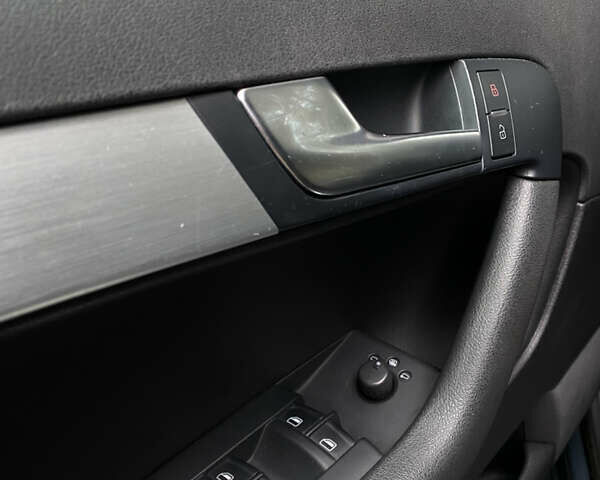 Ауди A3 Sportback, объемом двигателя 2 л и пробегом 191 тыс. км за 10800 $, фото 16 на Automoto.ua