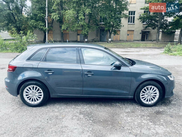 Ауді A3 Sportback, об'ємом двигуна 1.6 л та пробігом 114 тис. км за 21000 $, фото 1 на Automoto.ua
