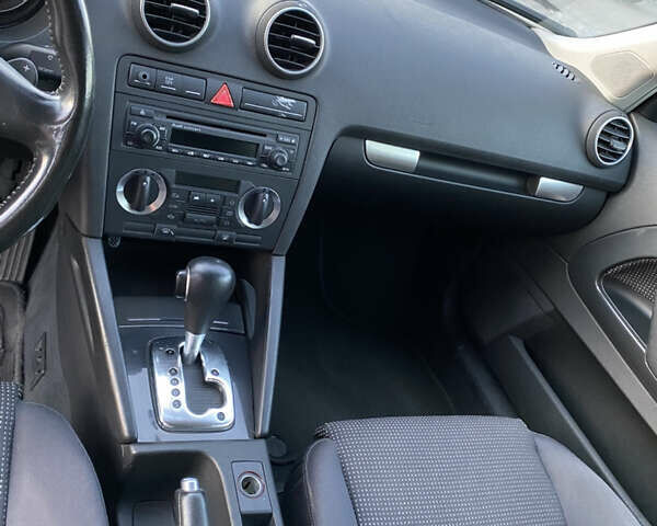 Сірий Ауді A3 Sportback, об'ємом двигуна 2 л та пробігом 291 тис. км за 5300 $, фото 7 на Automoto.ua