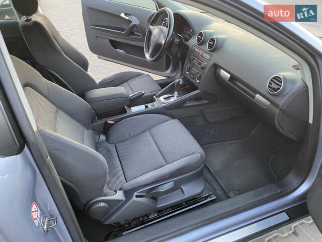 Сірий Ауді A3 Sportback, об'ємом двигуна 2 л та пробігом 291 тис. км за 5300 $, фото 8 на Automoto.ua