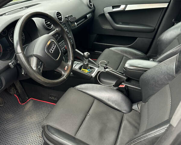 Серый Ауди A3 Sportback, объемом двигателя 2 л и пробегом 325 тыс. км за 9000 $, фото 8 на Automoto.ua