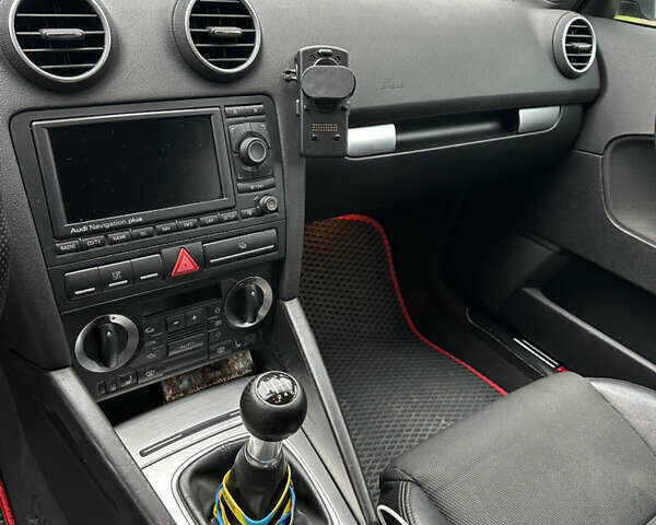 Серый Ауди A3 Sportback, объемом двигателя 2 л и пробегом 325 тыс. км за 9000 $, фото 10 на Automoto.ua