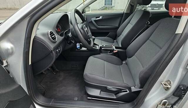 Серый Ауди A3 Sportback, объемом двигателя 1.8 л и пробегом 187 тыс. км за 7800 $, фото 9 на Automoto.ua