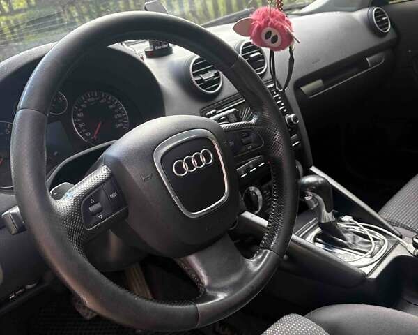 Серый Ауди A3 Sportback, объемом двигателя 1.8 л и пробегом 317 тыс. км за 6850 $, фото 12 на Automoto.ua