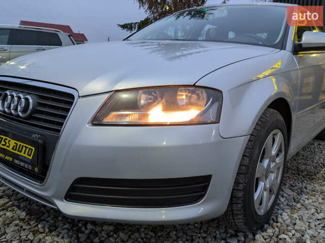 Сірий Ауді A3 Sportback, об'ємом двигуна 0 л та пробігом 190 тис. км за 6999 $, фото 3 на Automoto.ua