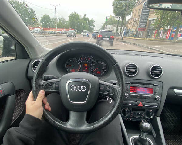 Серый Ауди A3 Sportback, объемом двигателя 1.6 л и пробегом 185 тыс. км за 5700 $, фото 2 на Automoto.ua