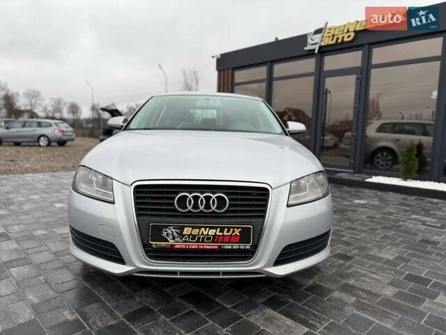 Серый Ауди A3 Sportback, объемом двигателя 0 л и пробегом 189 тыс. км за 6999 $, фото 2 на Automoto.ua