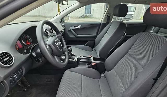 Серый Ауди A3 Sportback, объемом двигателя 1.8 л и пробегом 187 тыс. км за 7800 $, фото 10 на Automoto.ua