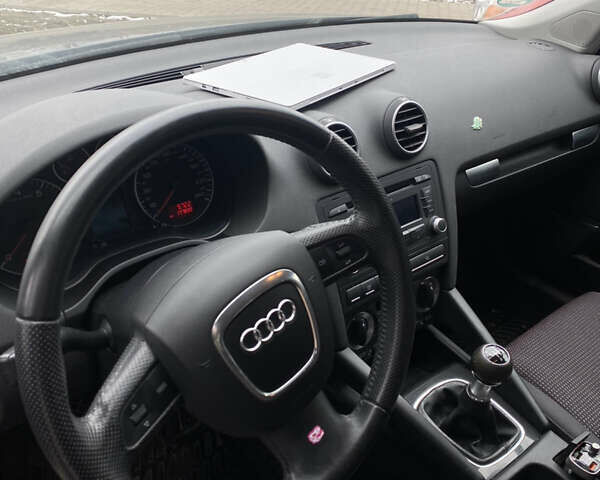 Серый Ауди A3 Sportback, объемом двигателя 1.6 л и пробегом 185 тыс. км за 5700 $, фото 5 на Automoto.ua
