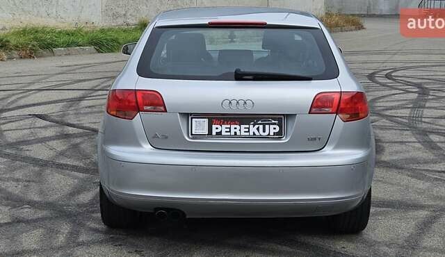 Серый Ауди A3 Sportback, объемом двигателя 1.8 л и пробегом 187 тыс. км за 7800 $, фото 4 на Automoto.ua