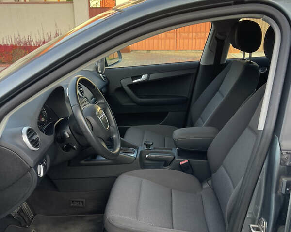Серый Ауди A3 Sportback, объемом двигателя 1.4 л и пробегом 198 тыс. км за 8450 $, фото 13 на Automoto.ua