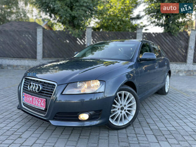 Серый Ауди A3 Sportback, объемом двигателя 1.4 л и пробегом 227 тыс. км за 7999 $, фото 1 на Automoto.ua
