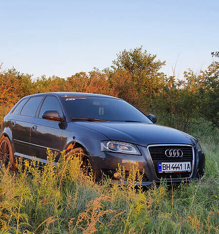 Сірий Ауді A3 Sportback, об'ємом двигуна 1.8 л та пробігом 186 тис. км за 11999 $, фото 2 на Automoto.ua