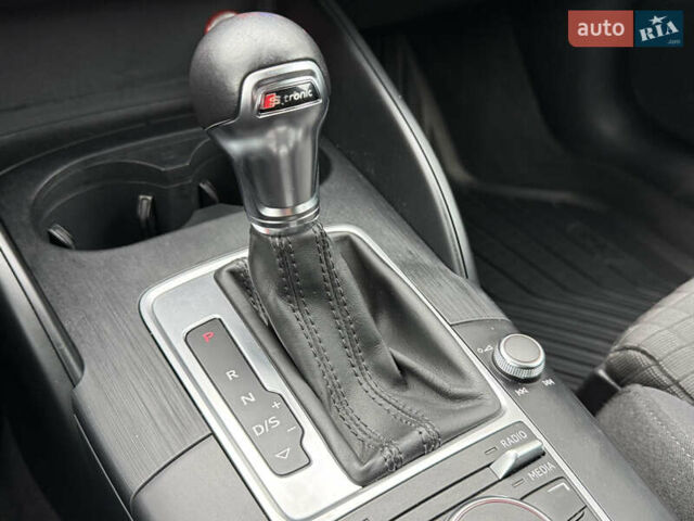 Сірий Ауді A3 Sportback, об'ємом двигуна 1.6 л та пробігом 176 тис. км за 14999 $, фото 55 на Automoto.ua