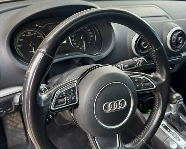 Сірий Ауді A3 Sportback, об'ємом двигуна 1.4 л та пробігом 170 тис. км за 12900 $, фото 37 на Automoto.ua